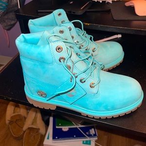 Limited Edition Tidepool Blue Timberlands!